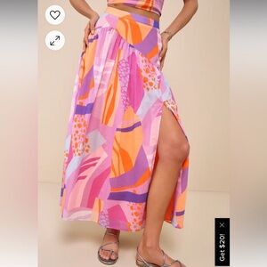 Lulus size medium abstract midi skirt with slit
